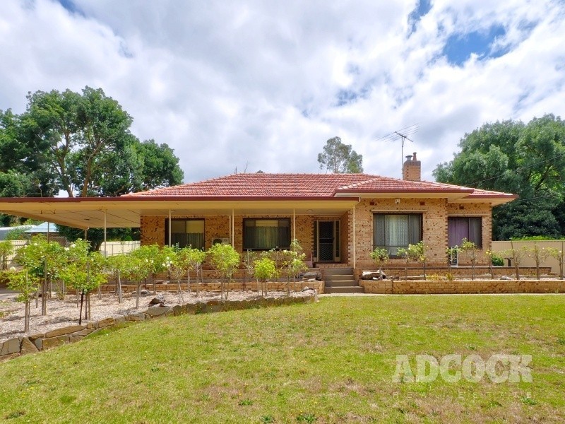 105 Mount Barker Road, Hahndorf SA 5245