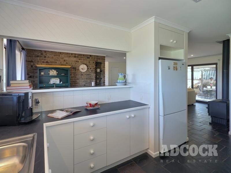 213 Hender Road, Mount Barker Springs SA 5251