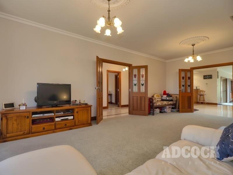 7 Hillside Court, Mount Barker SA 5251