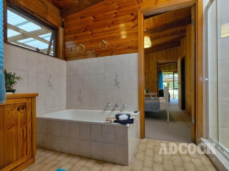 222 Stock Road, Mylor SA 5153