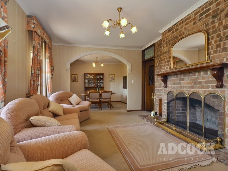 20 English Street, Hahndorf SA 5245