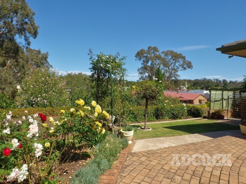 20 English Street, Hahndorf SA 5245