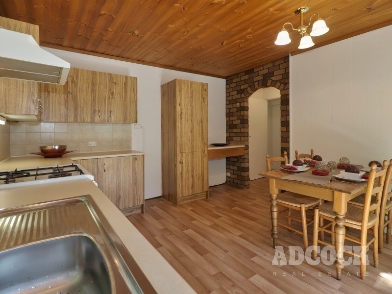 1 Lezayre Avenue, Bridgewater SA 5155