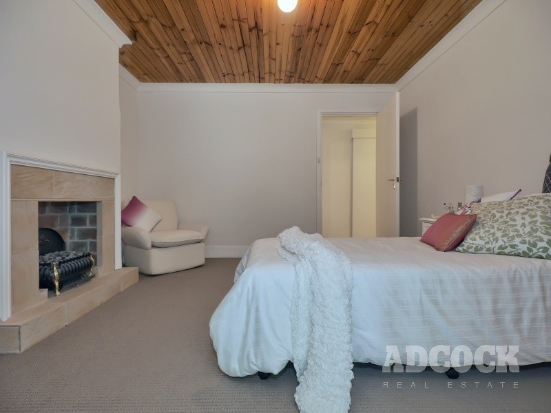 1 Lezayre Avenue, Bridgewater SA 5155