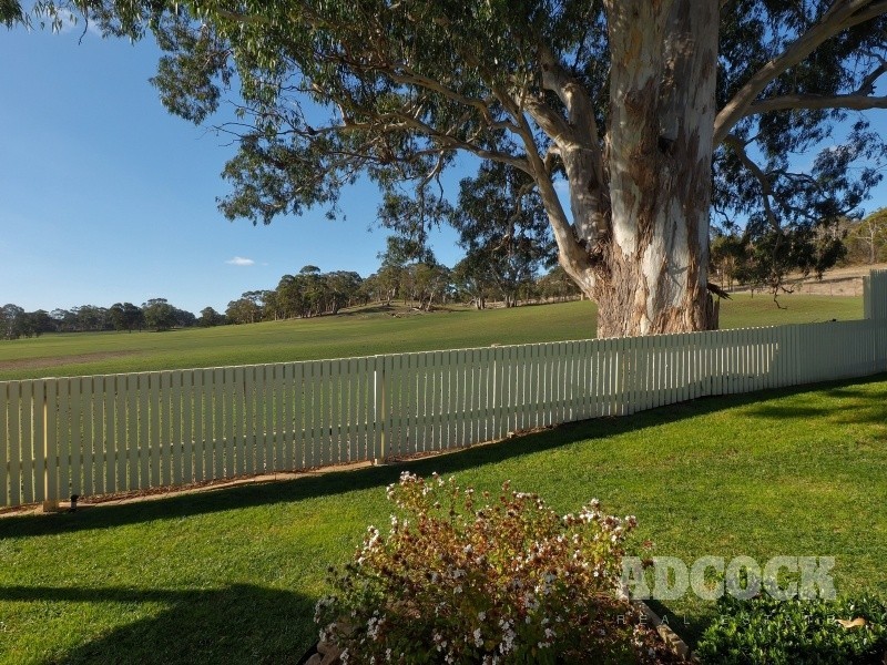 55 Jacaranda Drive, Woodside SA 5244