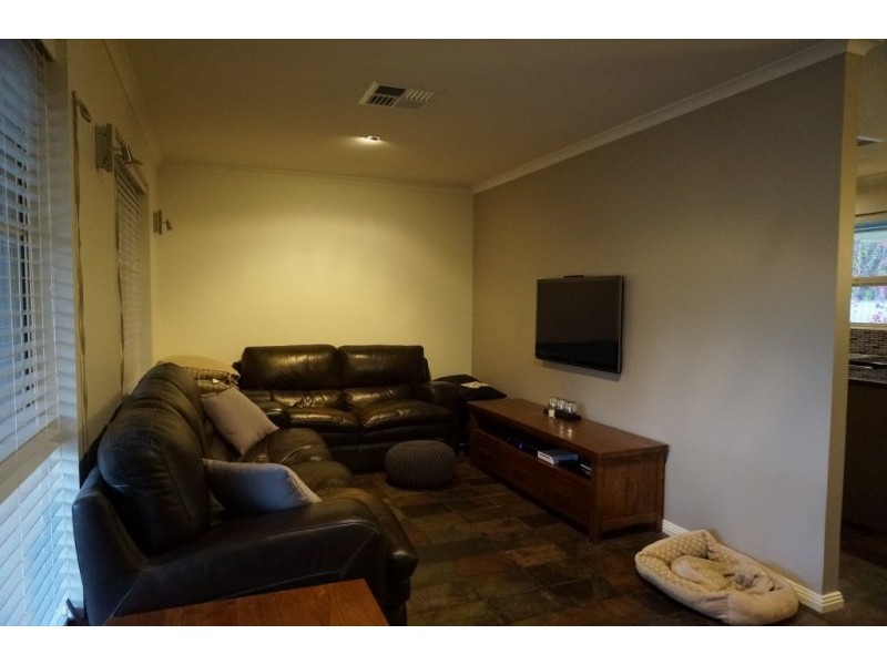 32 Jacaranda Drive, Woodside SA 5244