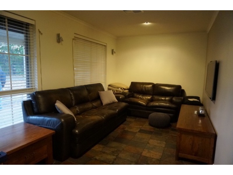 32 Jacaranda Drive, Woodside SA 5244