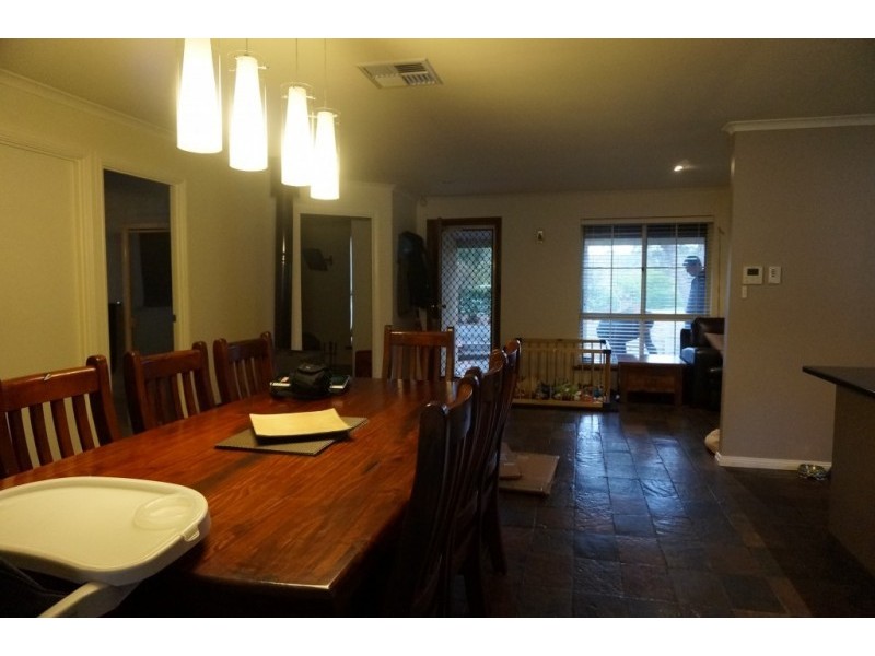 32 Jacaranda Drive, Woodside SA 5244