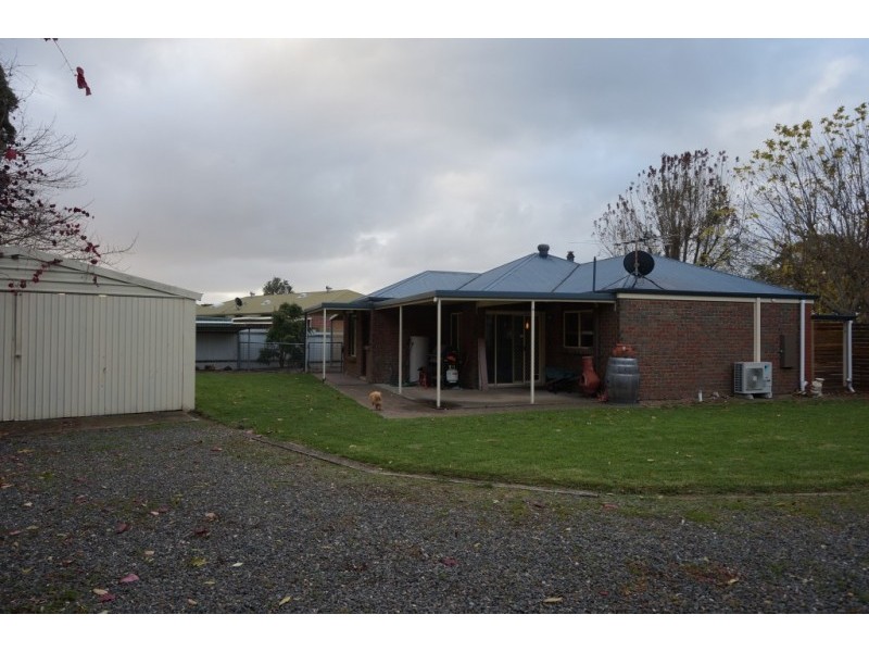 32 Jacaranda Drive, Woodside SA 5244