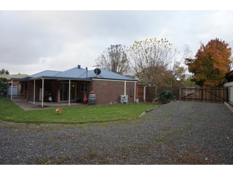 32 Jacaranda Drive, Woodside SA 5244