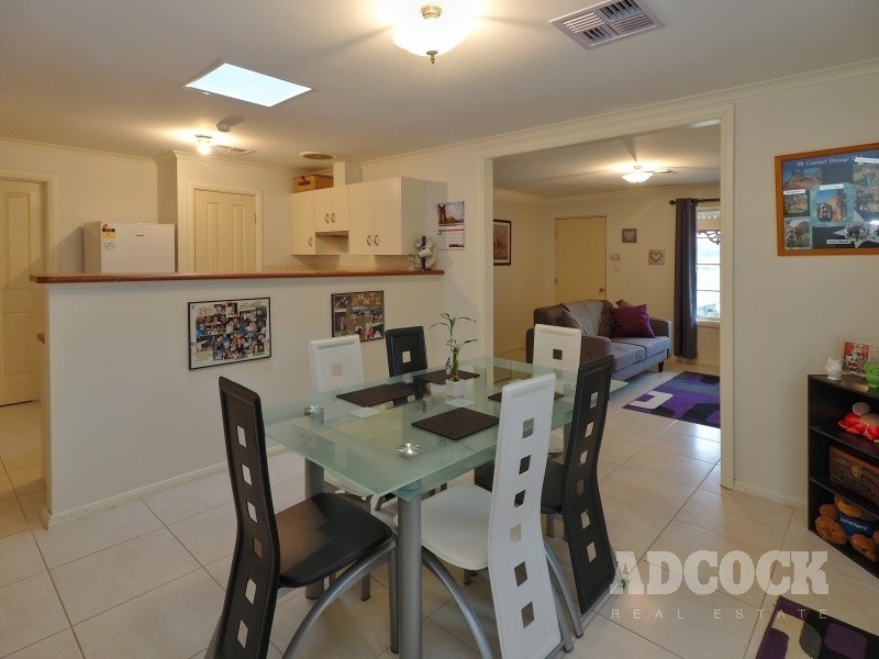 6 McDonald Close, Mount Barker SA 5251