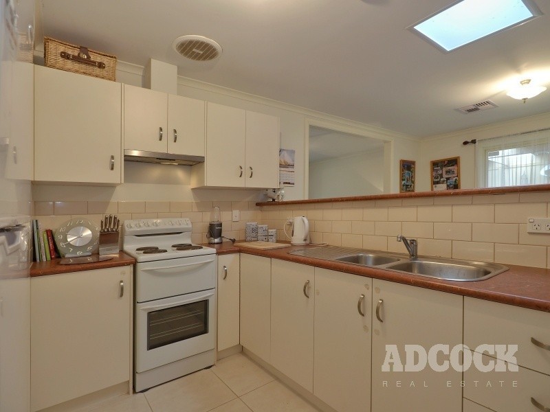 6 McDonald Close, Mount Barker SA 5251