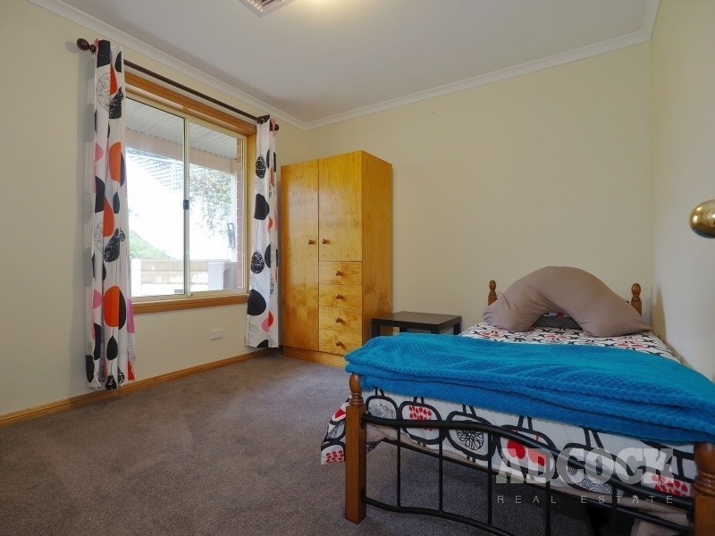 6 McDonald Close, Mount Barker SA 5251