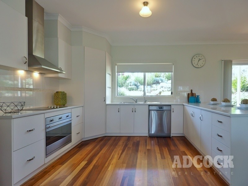 43 St Marks Drive, Woodside SA 5244