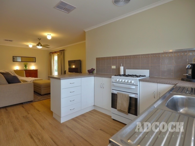 16 Symonds Drive, Mount Barker SA 5251