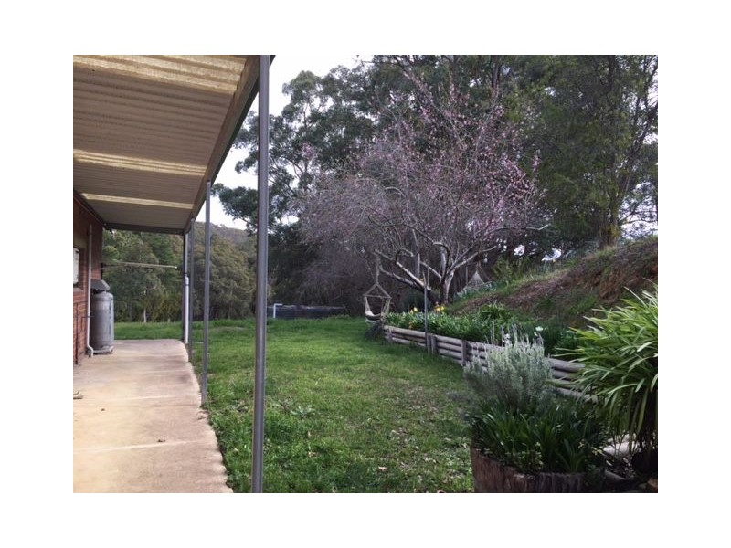 5 Mawson Road, Basket Range SA 5138