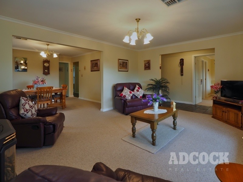 22 Hereford Avenue, Hahndorf SA 5245