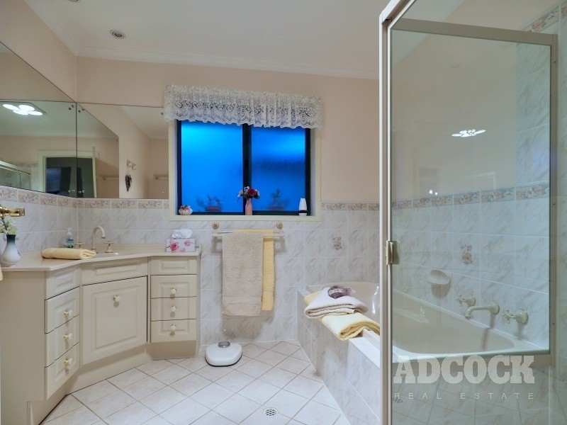 22 Hereford Avenue, Hahndorf SA 5245