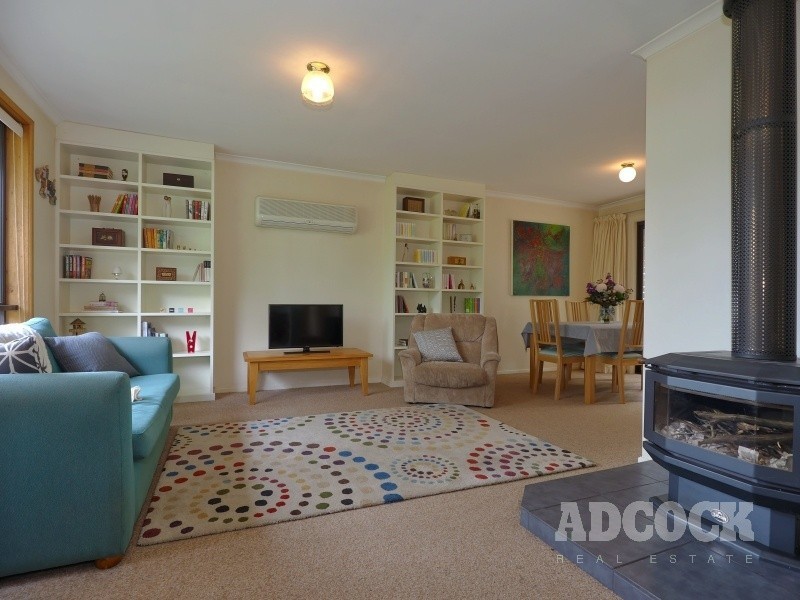 17 Jacaranda Drive, Woodside SA 5244