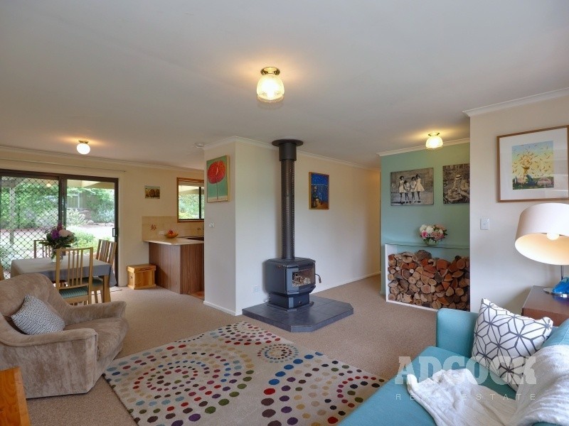 17 Jacaranda Drive, Woodside SA 5244