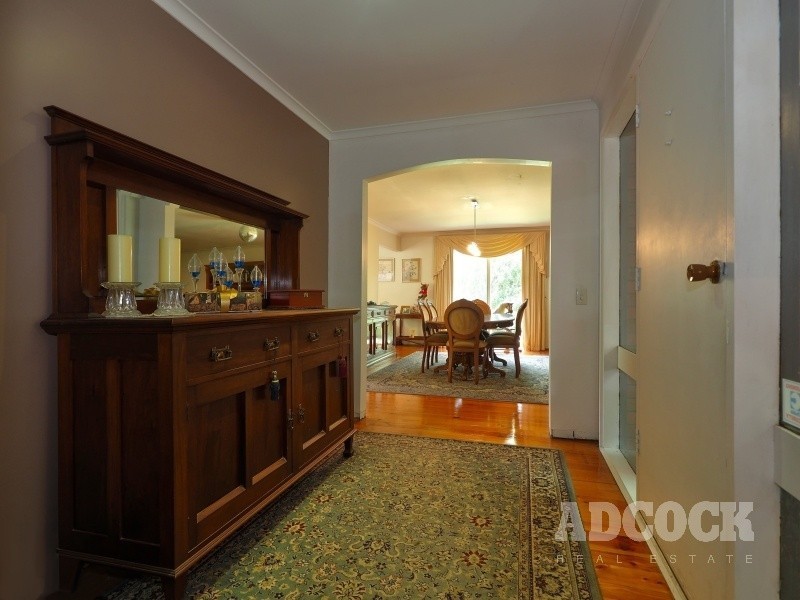 16 Protea Crescent, Crafers SA 5152