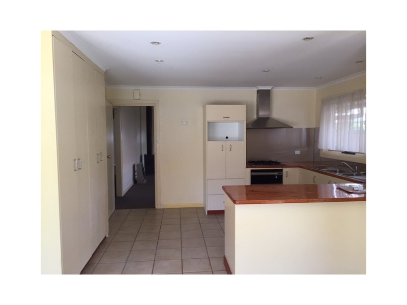 4 Valma Avenue, Hahndorf SA 5245