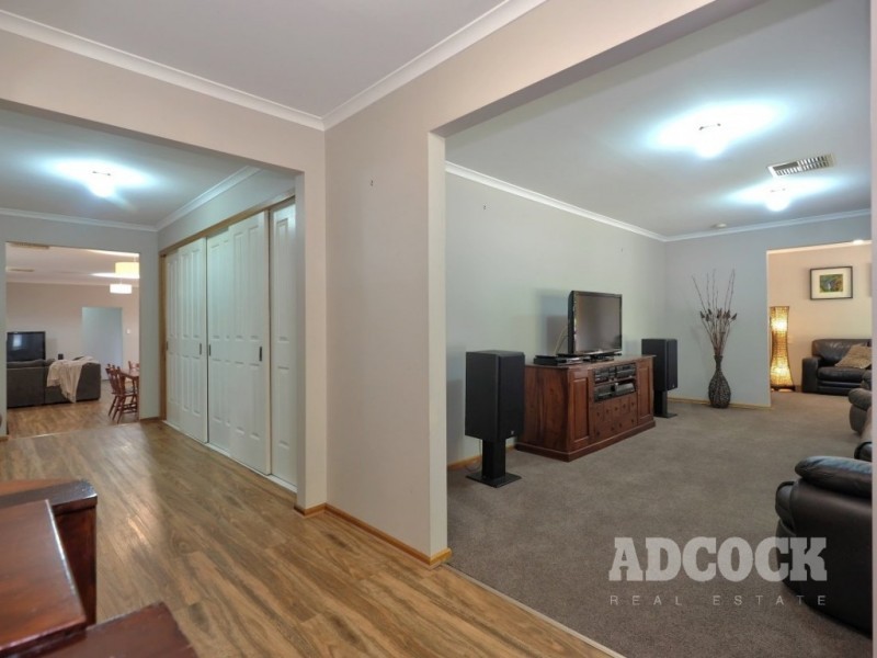 31 St James Drive, Littlehampton SA 5250