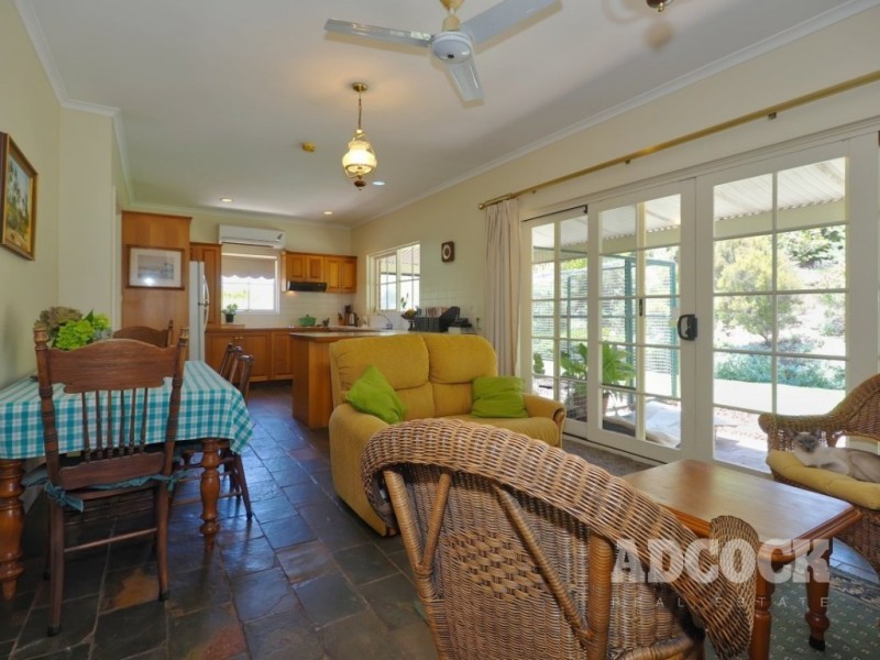 28 Chester Court, Blakiston SA 5250