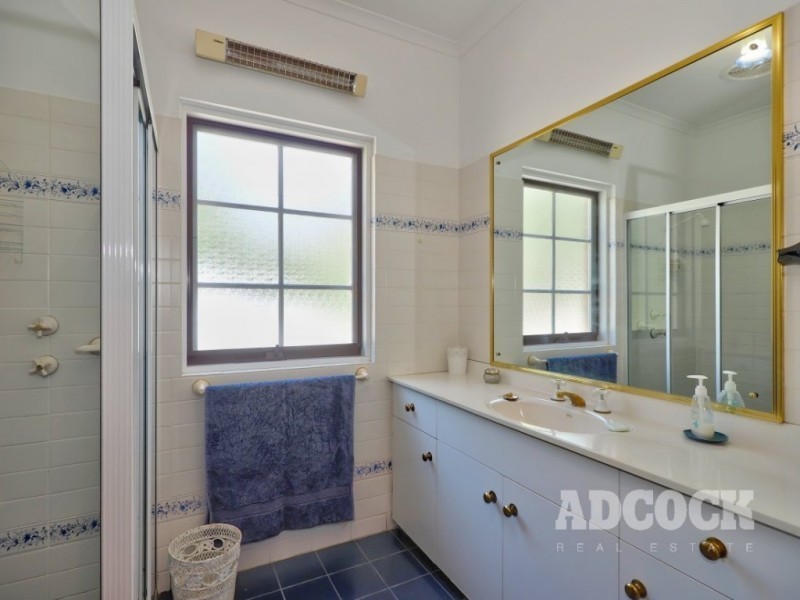 28 Chester Court, Blakiston SA 5250