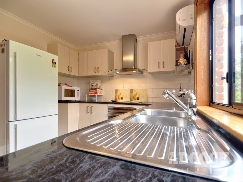 1/2 Barker Road, Mount Barker SA 5251