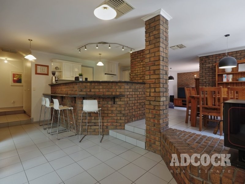 4 Honeysuckle Drive, Woodside SA 5244