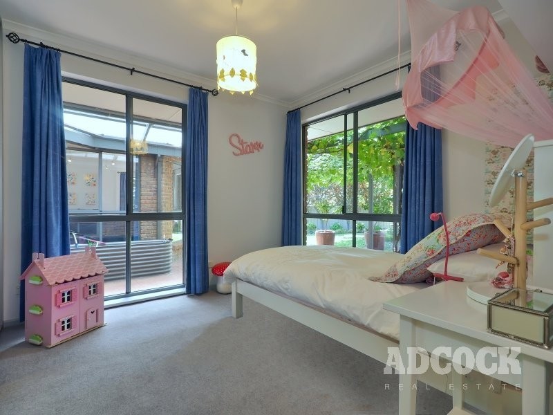 4 Honeysuckle Drive, Woodside SA 5244