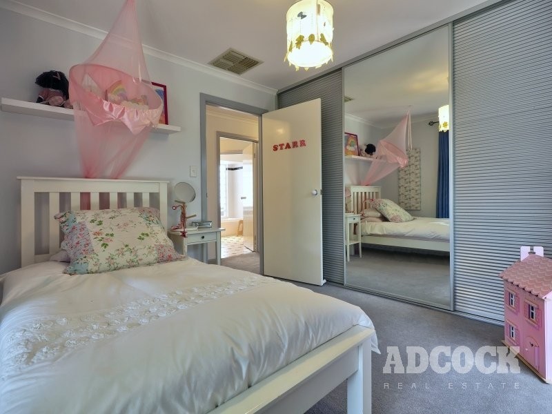 4 Honeysuckle Drive, Woodside SA 5244