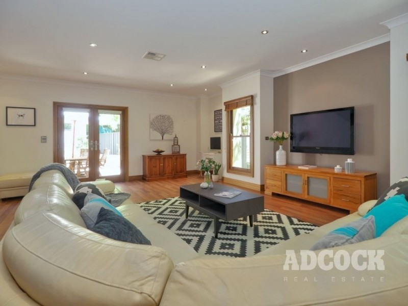 6 Pike Street, Oakbank SA 5243