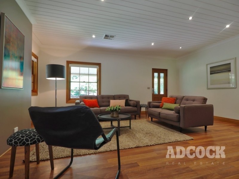 6 Pike Street, Oakbank SA 5243