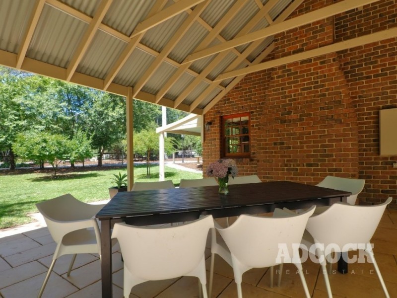 6 Pike Street, Oakbank SA 5243