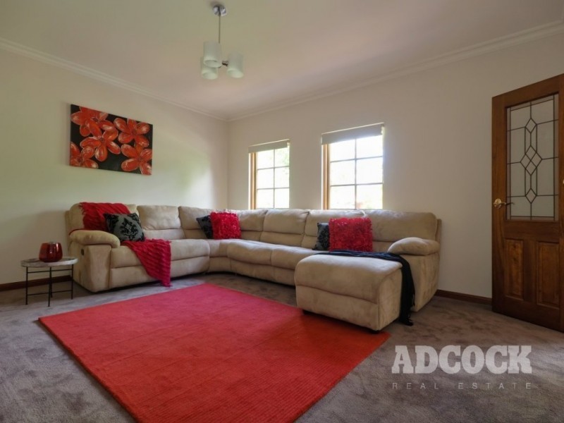 16 Nightingale Court, Oakbank SA 5243