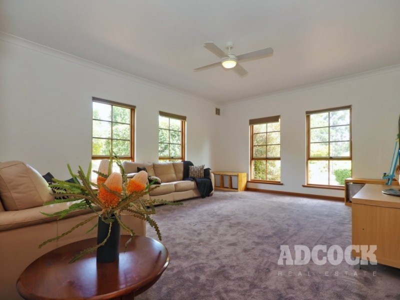 16 Nightingale Court, Oakbank SA 5243