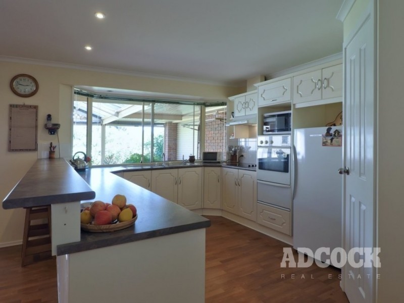 9 Sandalwood Drive, Woodside SA 5244
