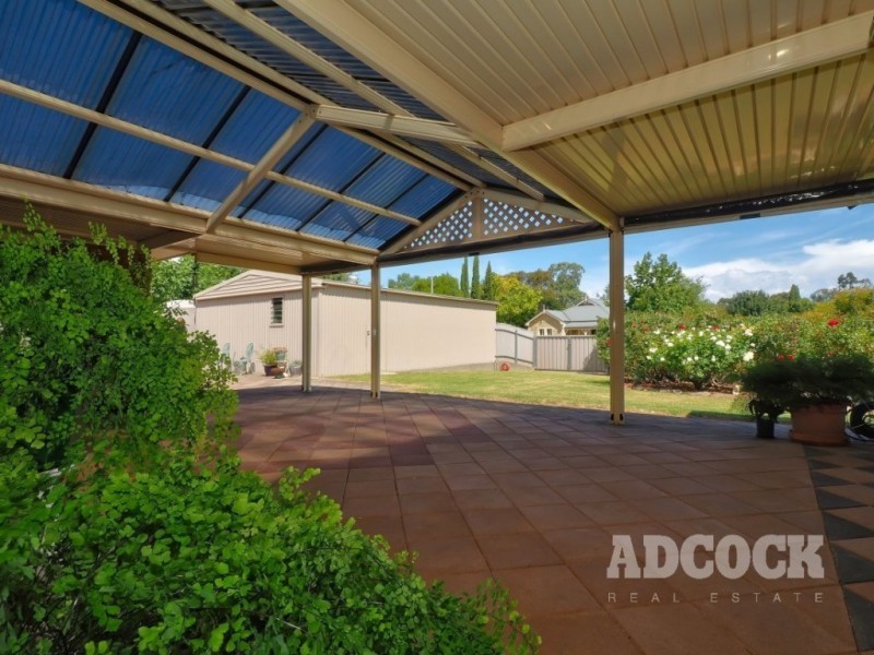 9 Sandalwood Drive, Woodside SA 5244