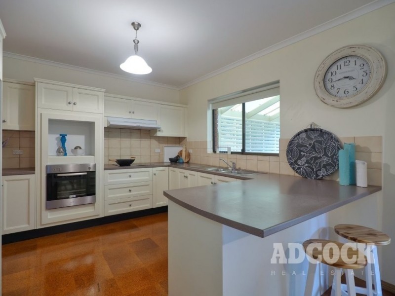 13 Millar Avenue, Crafers SA 5152