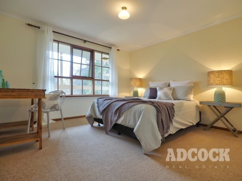 13 Millar Avenue, Crafers SA 5152