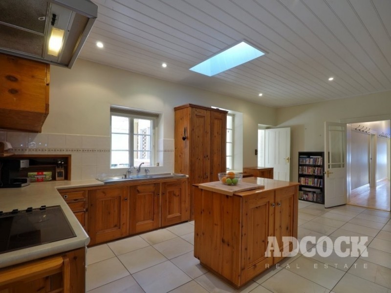 30 Onkaparinga Valley Road, Charleston SA 5244