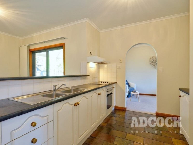 8 Elizabeth Street, Oakbank SA 5243