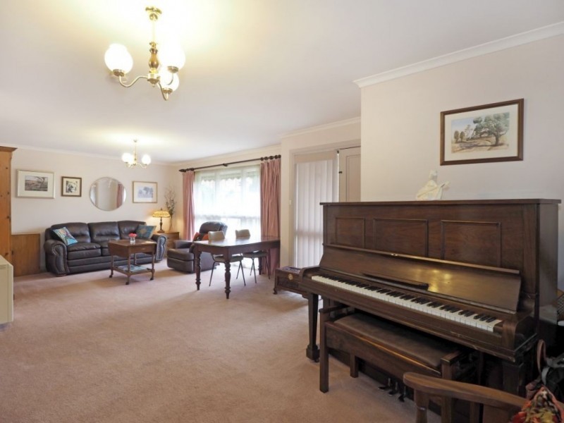 8 Valma Avenue, Hahndorf SA 5245