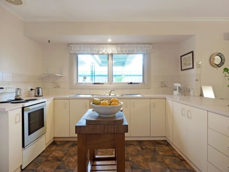 8 Valma Avenue, Hahndorf SA 5245