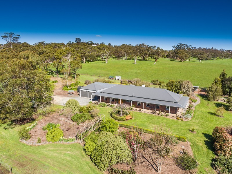 22 Haines Firetrack, Hahndorf SA 5245