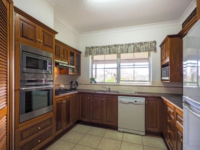 22 Haines Firetrack, Hahndorf SA 5245
