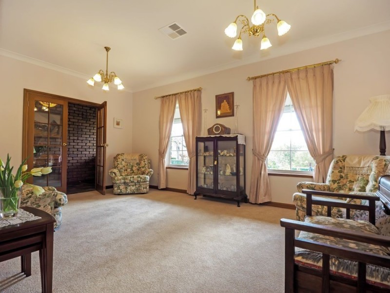 22 Haines Firetrack, Hahndorf SA 5245