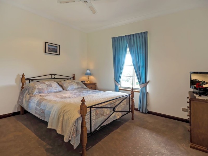 22 Haines Firetrack, Hahndorf SA 5245